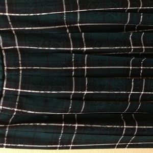 Beautiful green/black plaid pleated Pendleton skirt